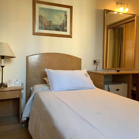 Hotel Embajador Монтевидео Экстерьер фото